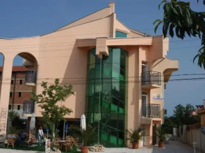 Sea Horse Hotel