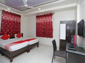 OYO 9194 Hotel Galaxy Apartments