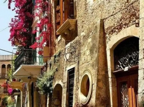 Dream City Apartment near Beach & Venetian Port