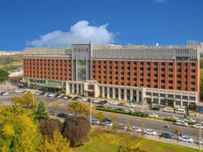 Wutongshu Holiday Hotel