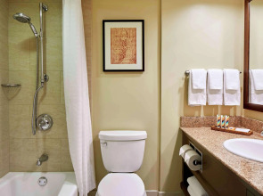 Hilton Hawaiian Village Waikiki Beach Resort