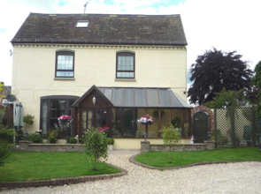 Henwick House Bed &Breakfast