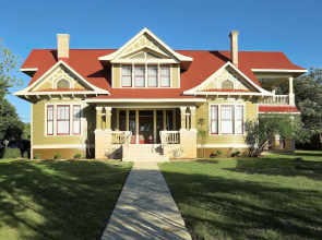 Holekamp Guest Haus