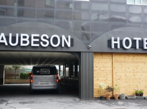 Aubeson Hotel