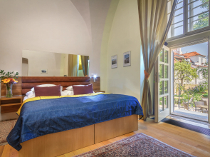 Hotel Monastery