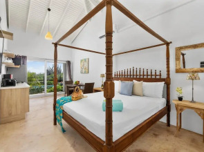 Caribbean Charm Serene Santa Lucia Sunny Pool