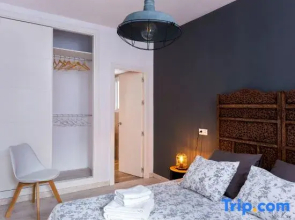 Modern Apartment in Great Location. Albareda II
