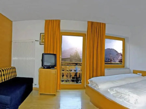 Hotel Alpenhof