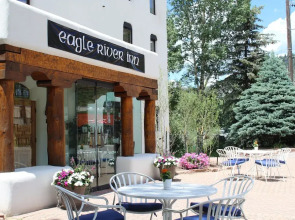 Eagle River Inn