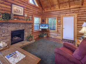 Er36 - Cozy Creekside Great Location- Close To Town 1 Bedroom Cabin by RedAwning