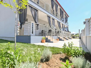 Aigli Garden Retreat, Cozy Escape Close to the Sea
