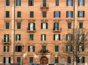 Sunny Flat In Elegant Building Close To Colosseum