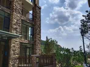 Chongli Yueke Serviced Apartment Hotel (Fulong Four Seasons Town Branch)