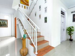 Ndalem Kopen Syariah by Oyo Rooms