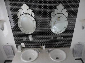 Abbey Manor Luxury Guesthouse