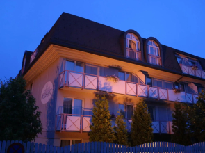 Happy Living Apartments