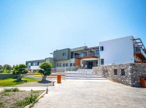 Gennadi Seaside Resort