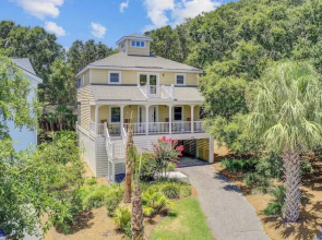 Steps to Beach & Pool Screened Porch Pelican Bay 45 at Wild Dunes Resort