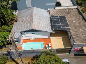 Casa Central 3 suites e piscina 10 pax