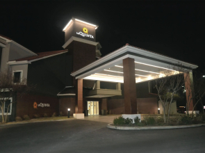 La Quinta Inn & Suites by Wyndham Austin Airport