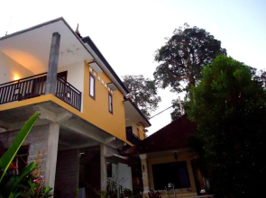 Dewa Put Guest House