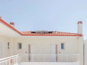 Kentro Luxury Suites