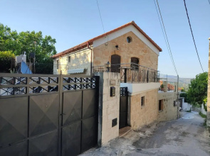 Traditional Stone House Rafael