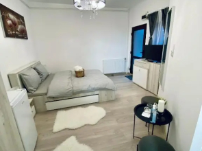 Central Amelie Apartment
