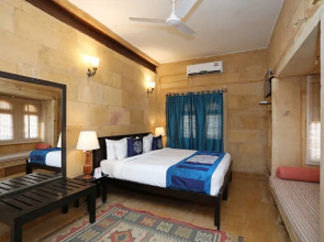 OYO 8100 Hotel Naman Haveli
