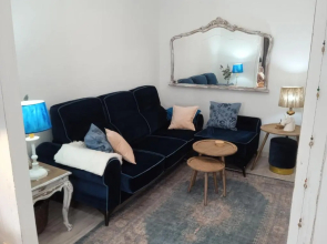 Piso Iwvaxi, gallery house. Ourense.