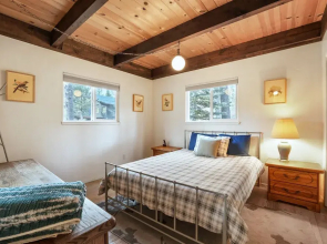 Christmas Valley Chalet Tahoe Adventure Awaits!