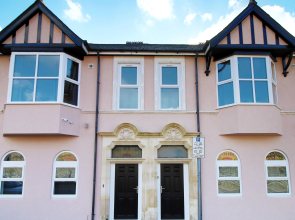 Eveswell Studios | Comfort | Studio 4