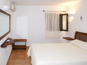 Can Ecovilla