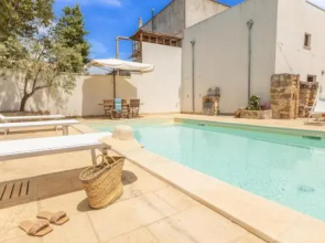 Luxury Courtyard Bilo