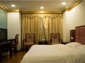 Baojiang Yingbin Hotel