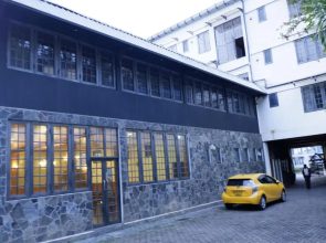 Riverside Inn Hotel