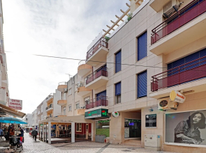 Monte Gordo Downtown by Homing