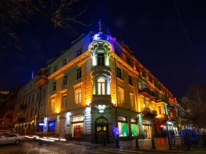 Tiflis Opera Aparthotel