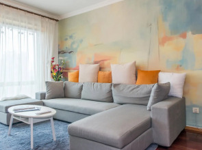 LeeHome Youth Hostel