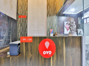 OYO 18586 Hotel Narayan Inn