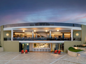 Alexandra Elegance Bridging Generations