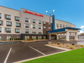 Hampton Inn & Suites Benton Harbor