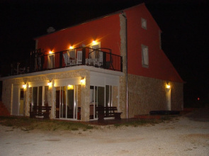 Apartment With 2 Bedrooms in Tribanj, With Enclosed Garden and Wifi -