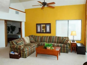 Seven Springs Sunridge 3 Bedroom Deluxe Condo with Loft by RedAwning
