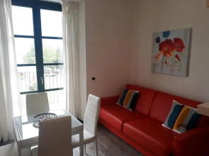 Campione Giulia Exclusive Lakefront apartment by Gardadomusmea