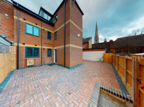 Elegant Apartment in Worcester Near the Racecourse