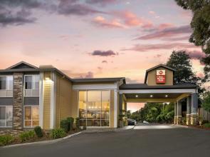 Best Western Plus Heritage Inn