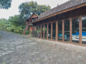 RedDoorz Resort @ Lembang 2