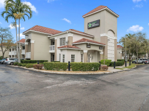 Extended Stay America Suites Miami Airport Blue Lagoon