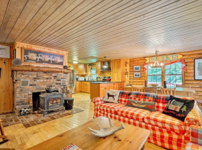 Private Wooded Cabin, 8 Mi to Sundance Ski & Town!